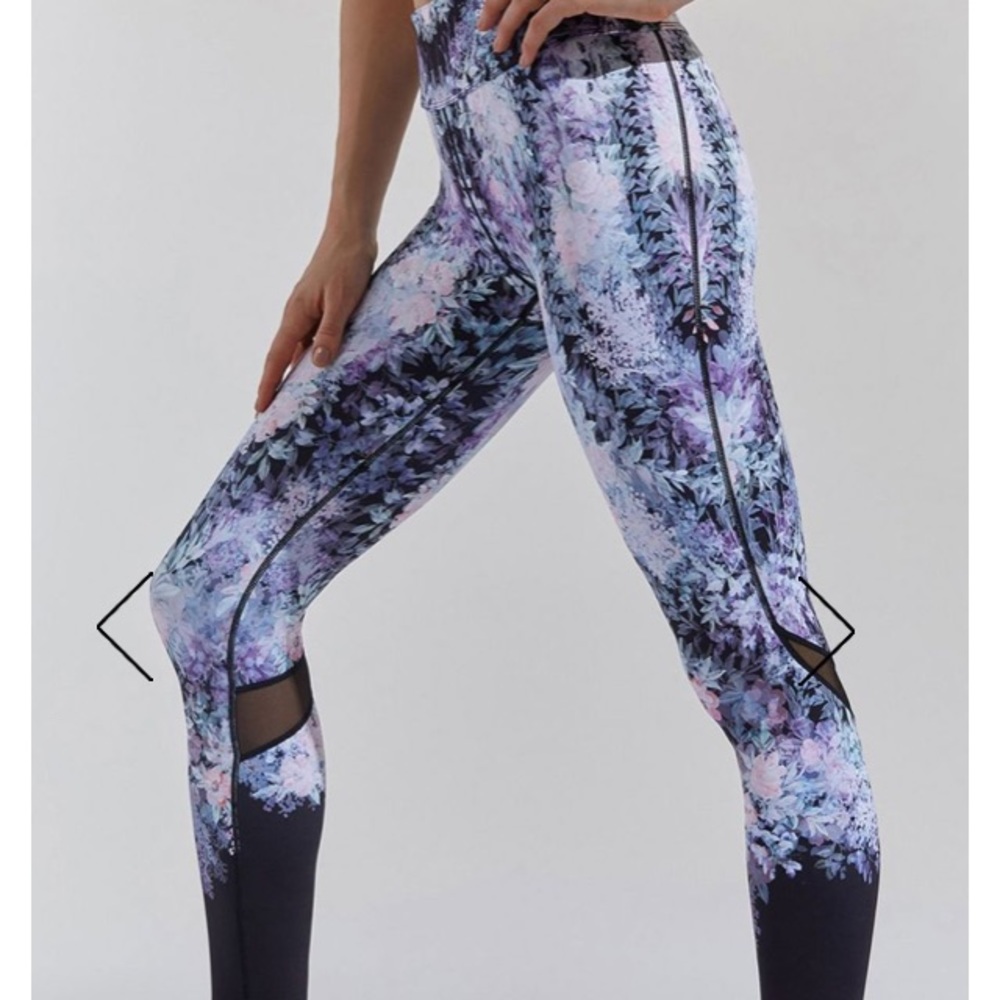 NWT ALALA CAPTAIN ANKLE TIGHT. Size S